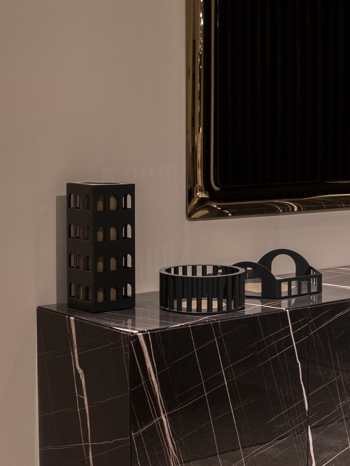ДЕКОРАТИВЕН СЕТ TONIN CASA, мод. FUTURISM